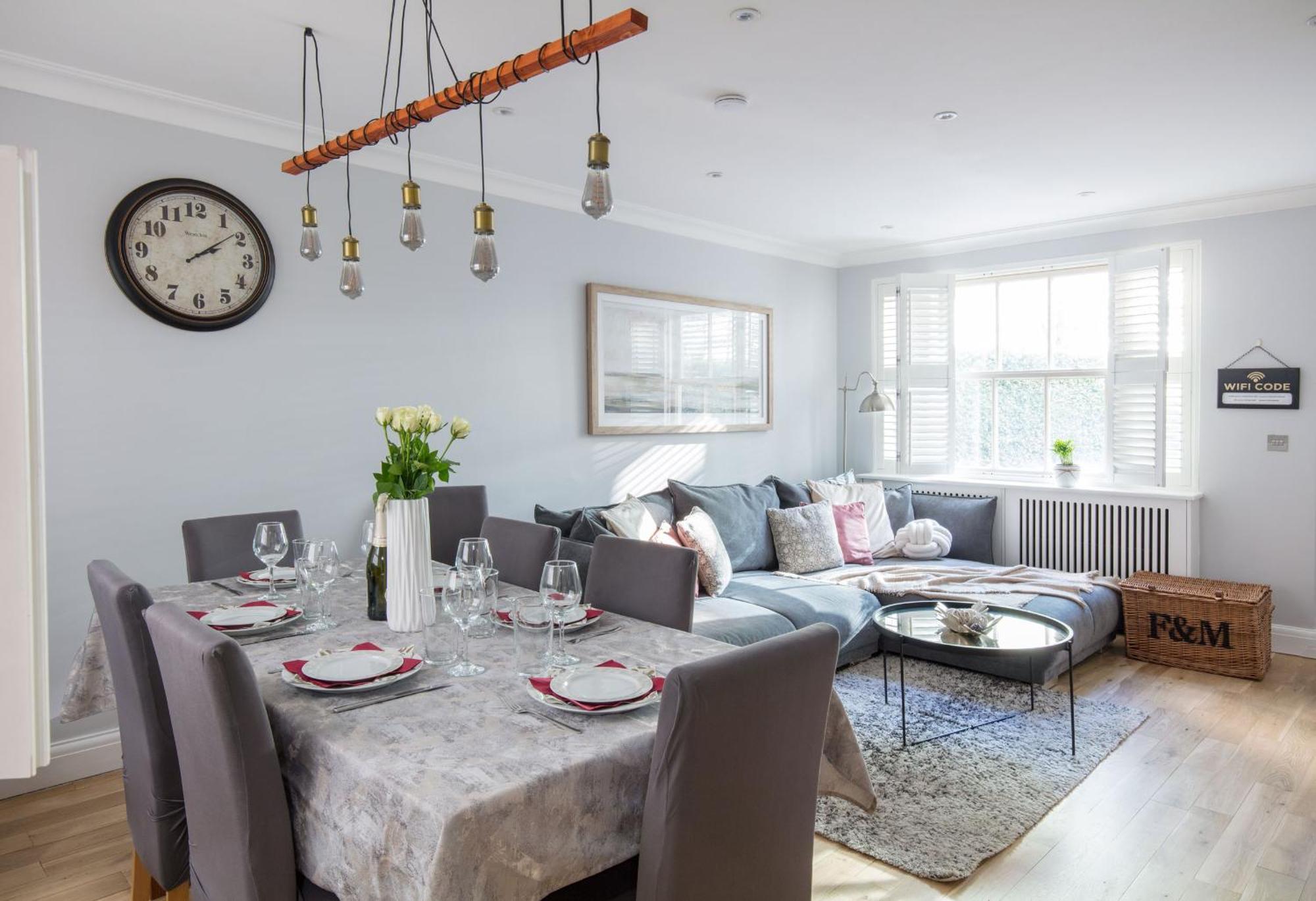 Spacious Quiet 4bedrooms 6beds House With Private Garage 5min Walk To Paddington Station Holiday home *