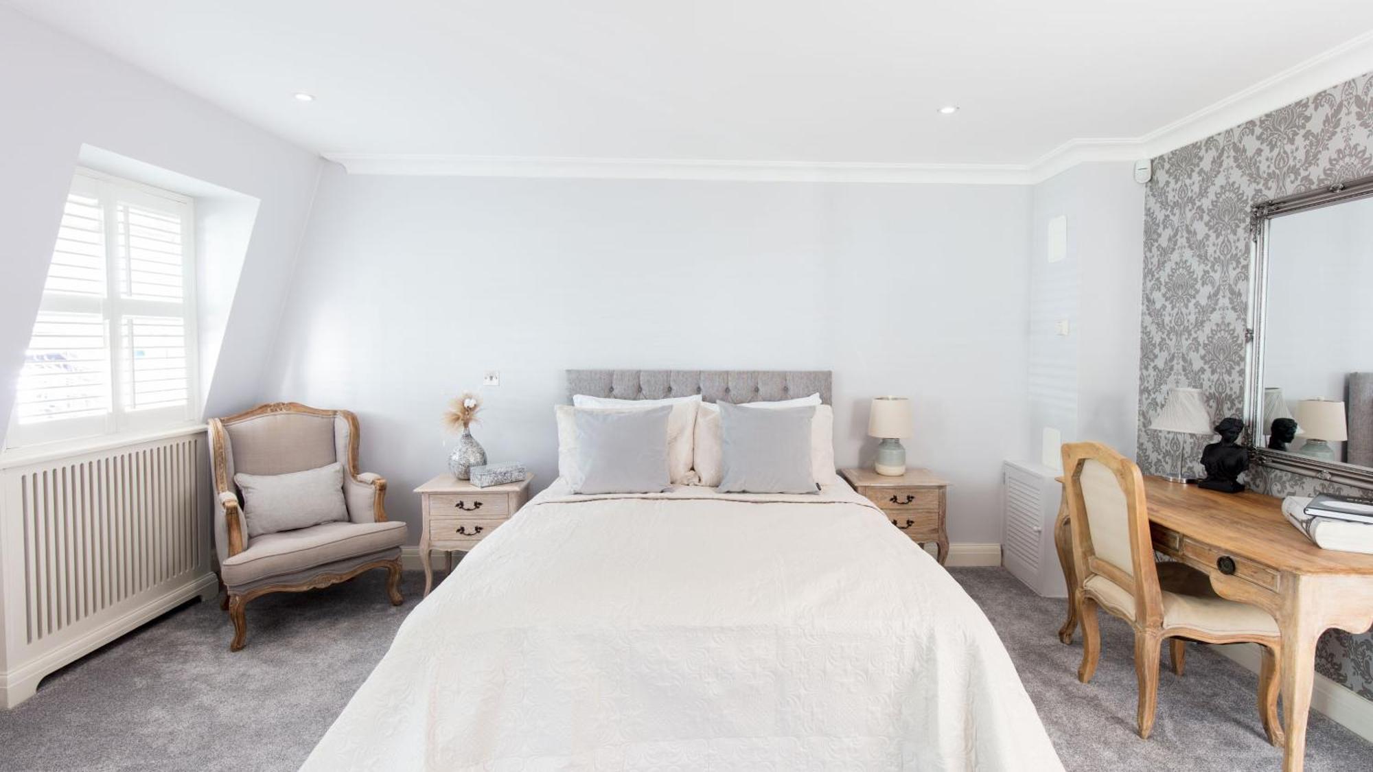 Spacious Quiet 4bedrooms 6beds House With Private Garage 5min Walk To Paddington Station Holiday home *