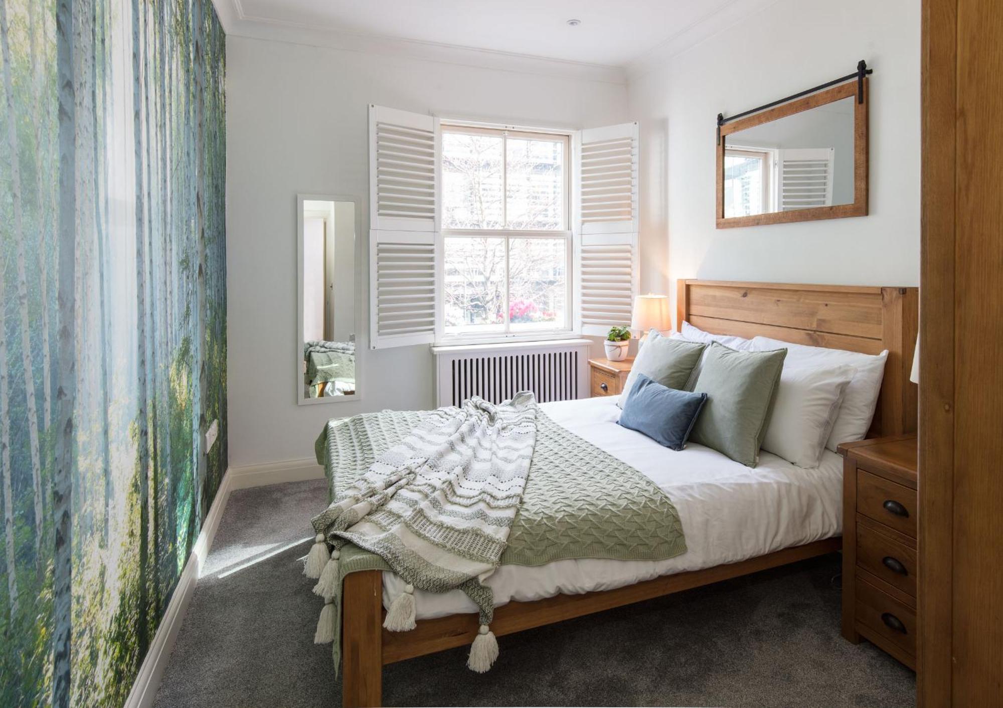 Holiday home Spacious Quiet 4bedrooms 6beds House With Private Garage 5min Walk To Paddington Station London