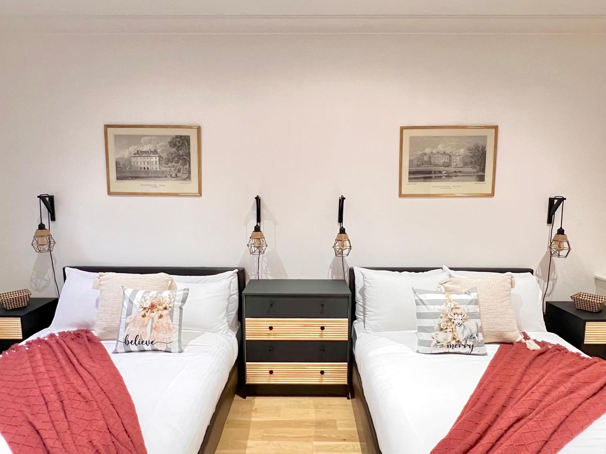 Spacious Quiet 4bedrooms 6beds House With Private Garage 5min Walk To Paddington Station Holiday home *